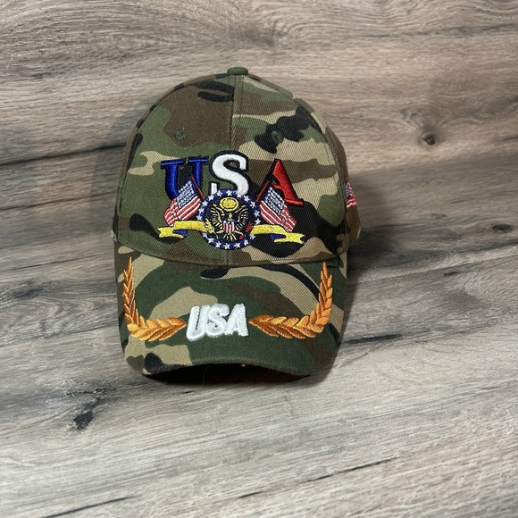 The Unbranded Brand Other - Camo USA military Flag Hat Adjustable